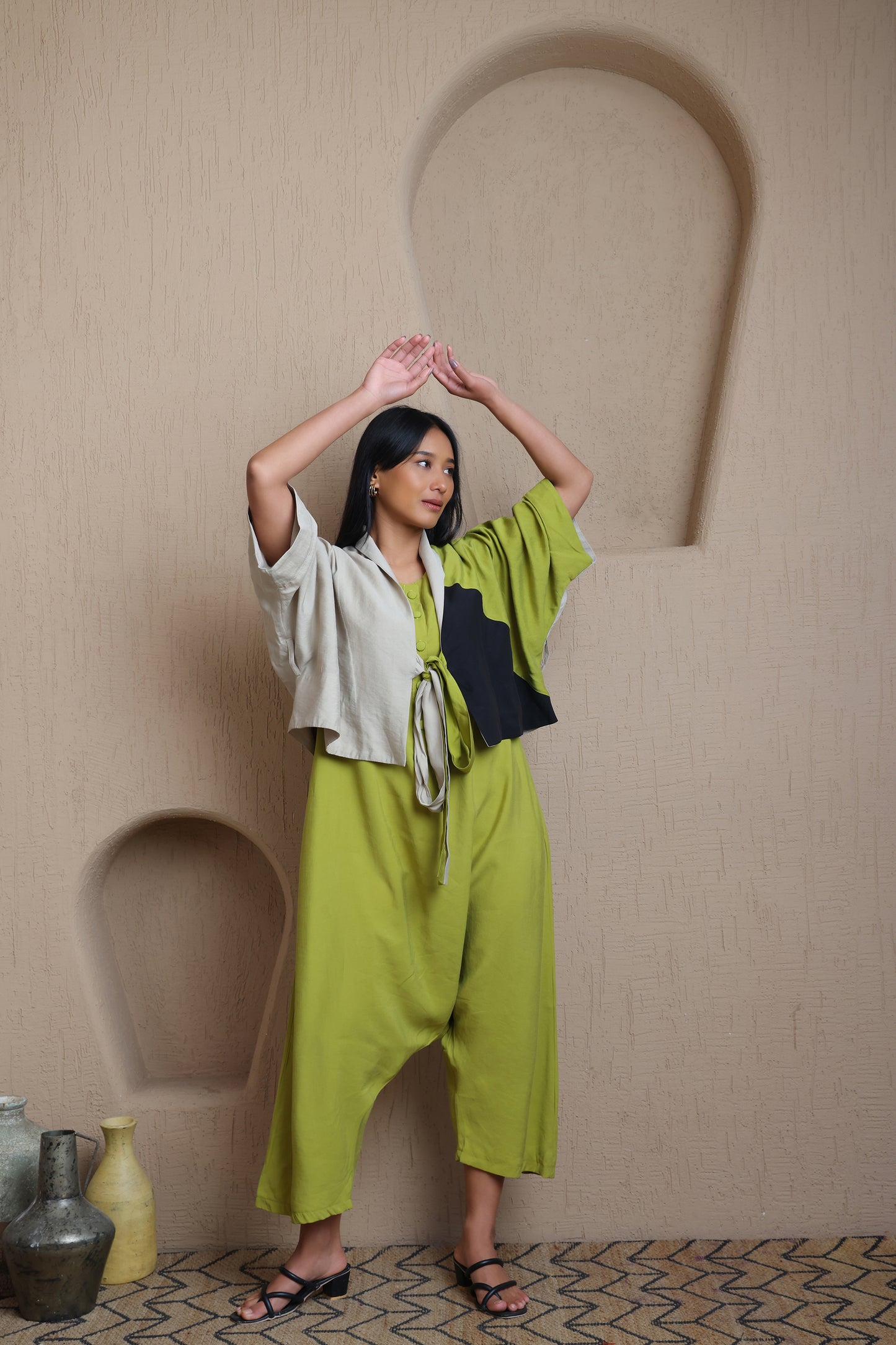 Short Front Open Jacket Contrast Color -  Meiala