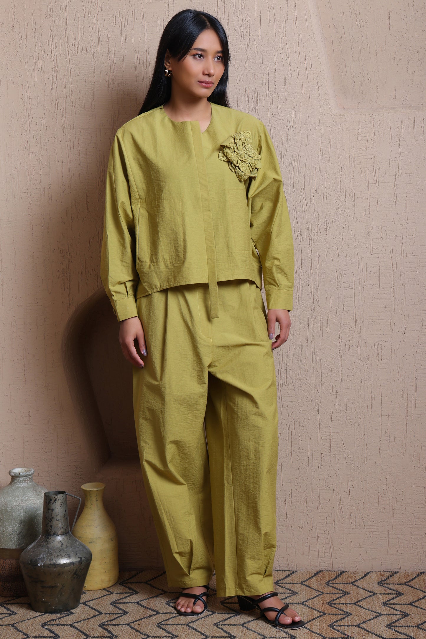 Solid Buttoned Pants -  Meiala