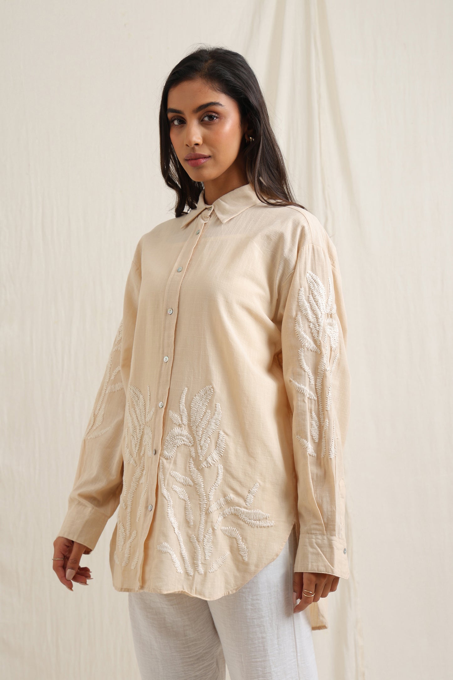 Hem Embroidery Detail Shirt - Meiala