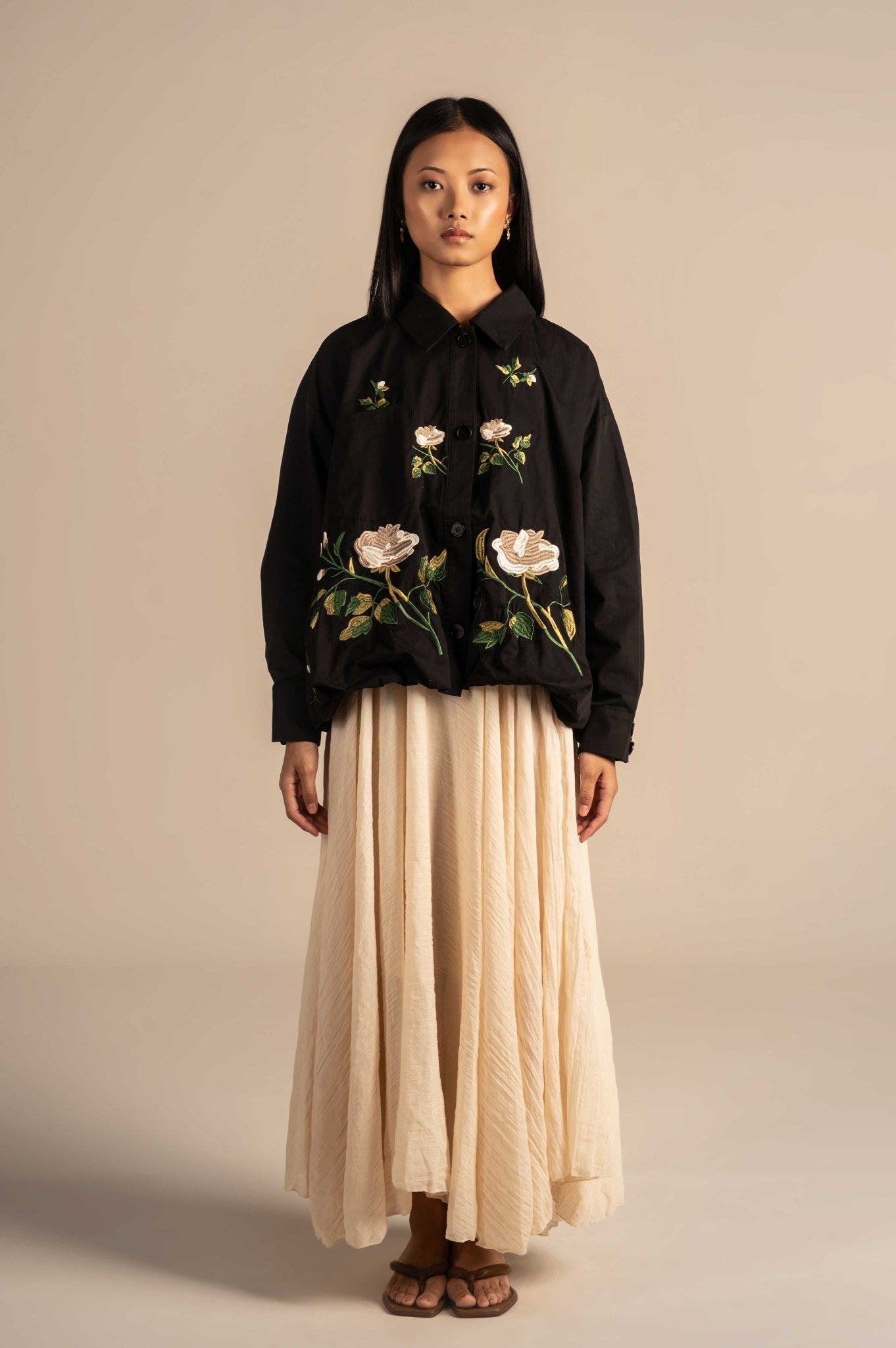 Button - down jacket with embroidery - Meiala Official