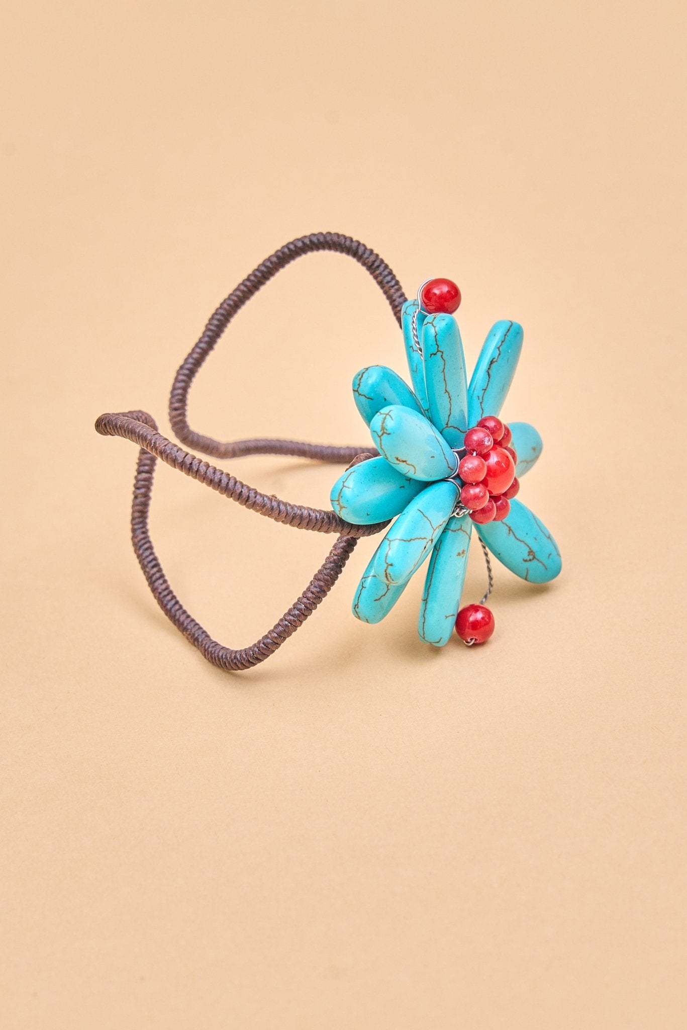 Chunky floral bracelet with blue and red beads - Meiala Official