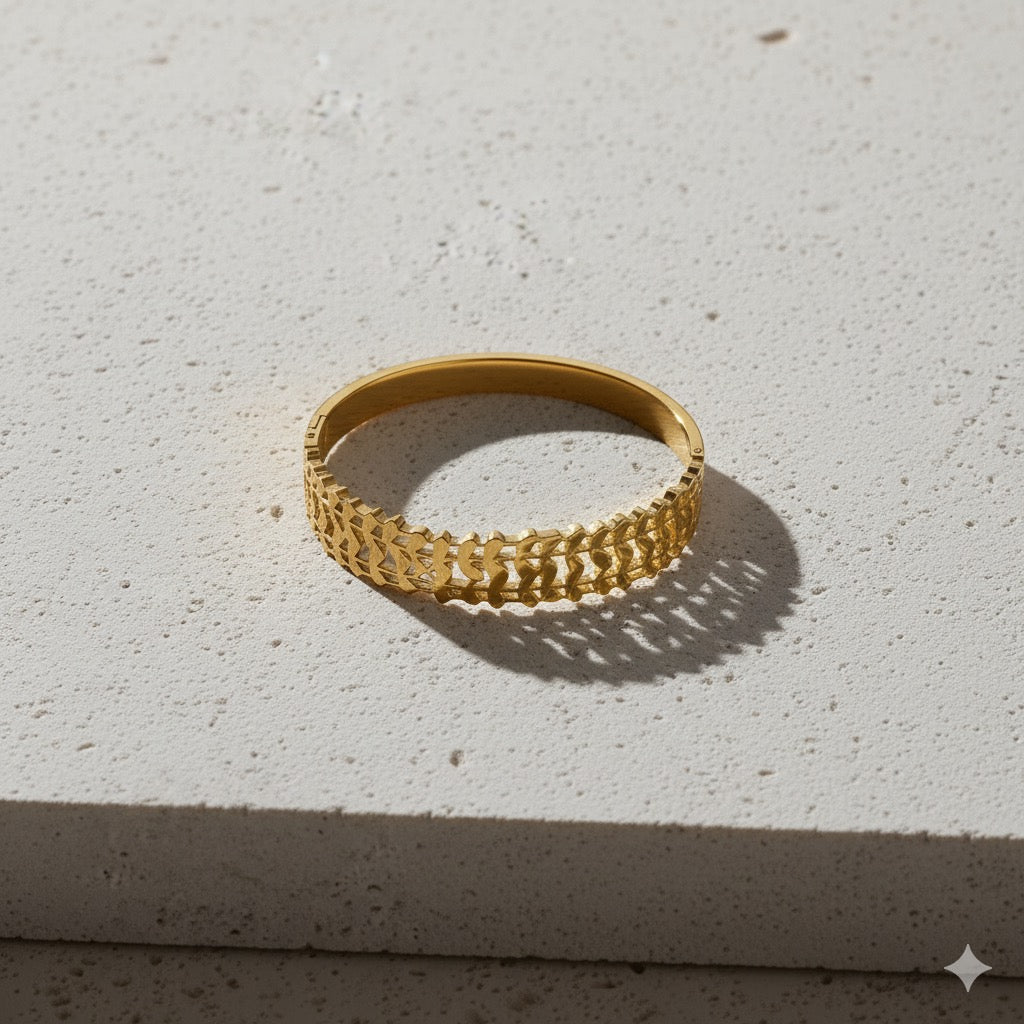 Gilded Ripple Bangle - Meiala Official
