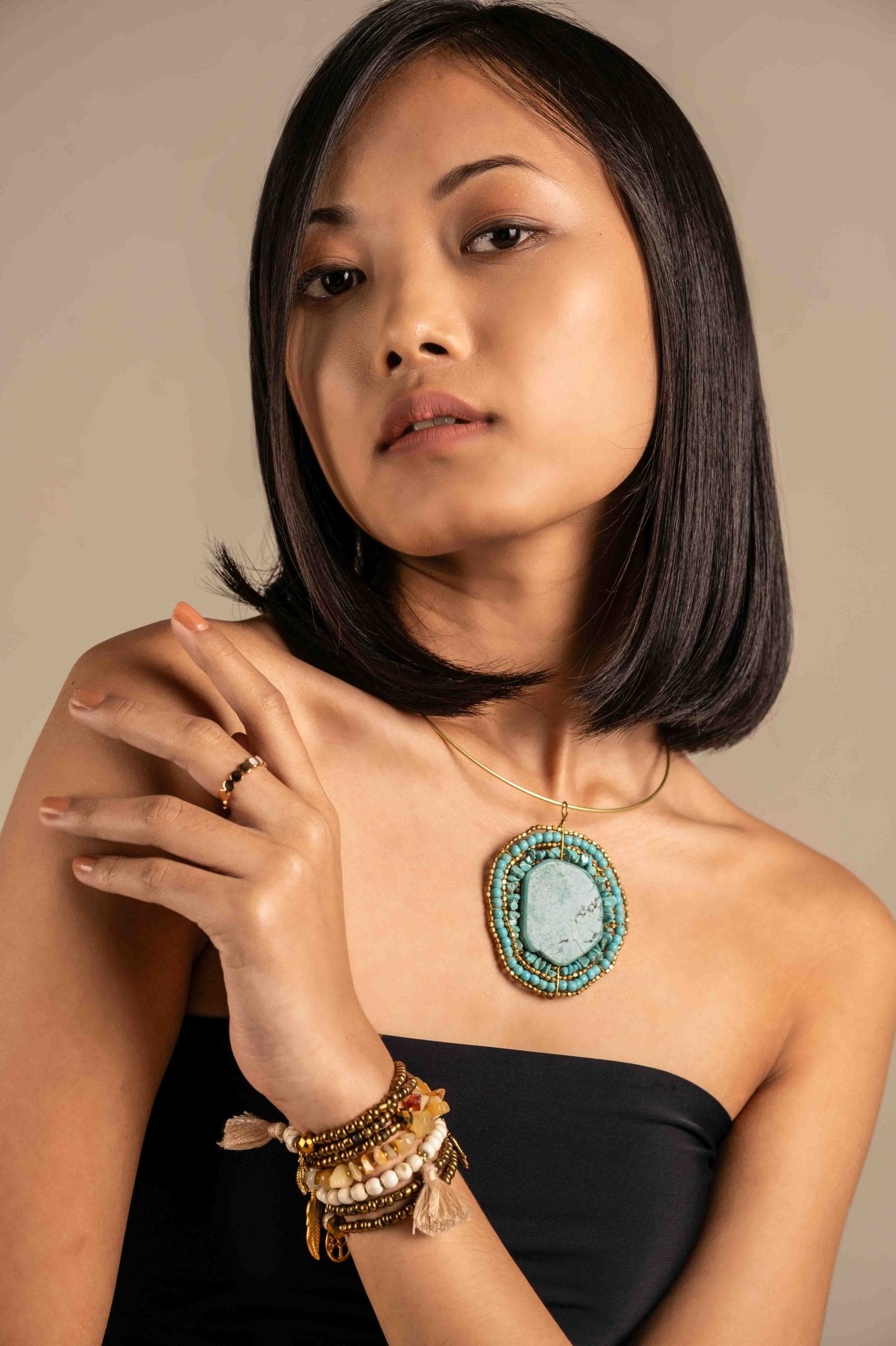 Gold choker with layered blue stone design - Meiala Official