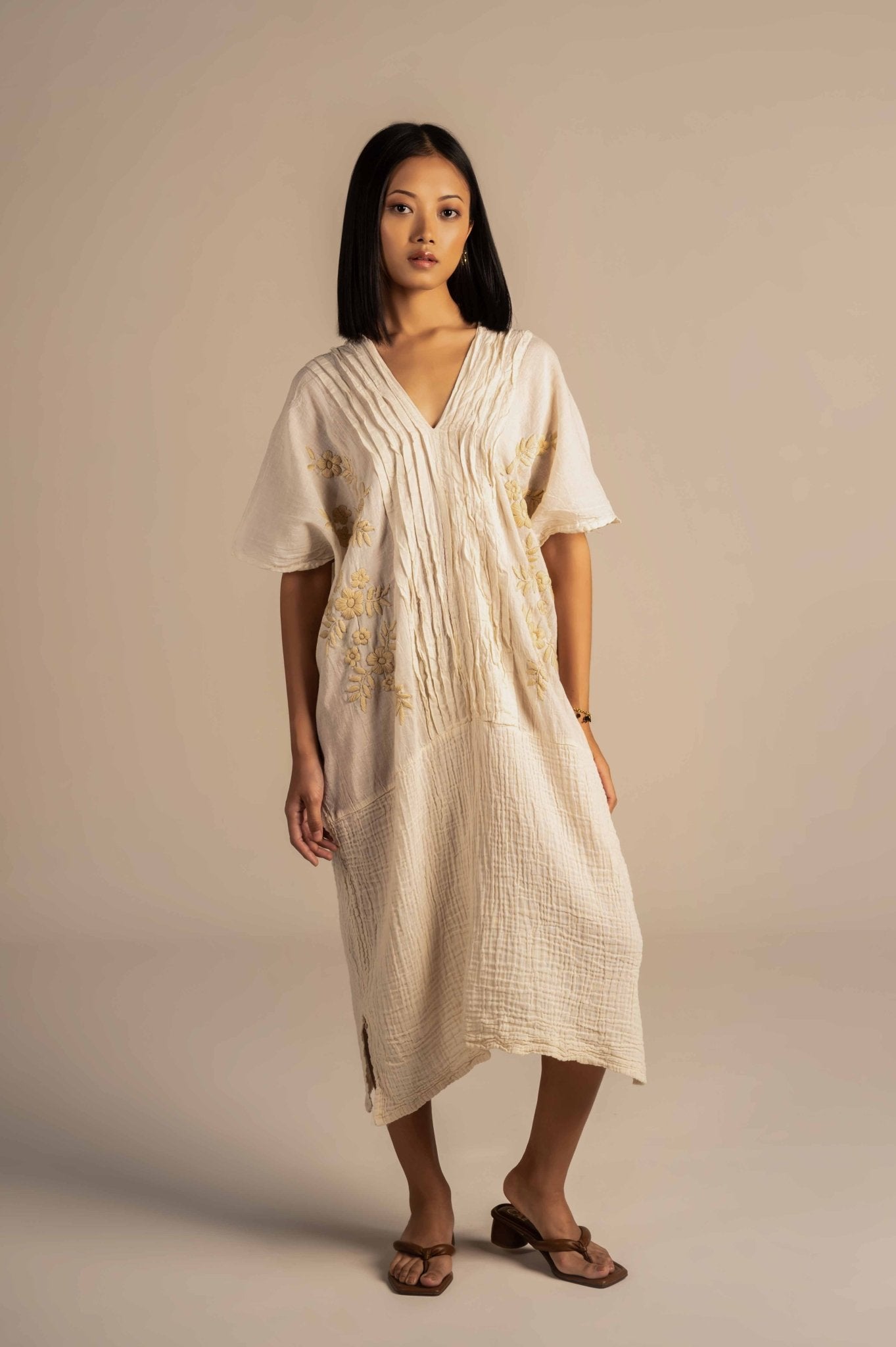 Half sleeves dress with white floral embroidery - Meiala Official
