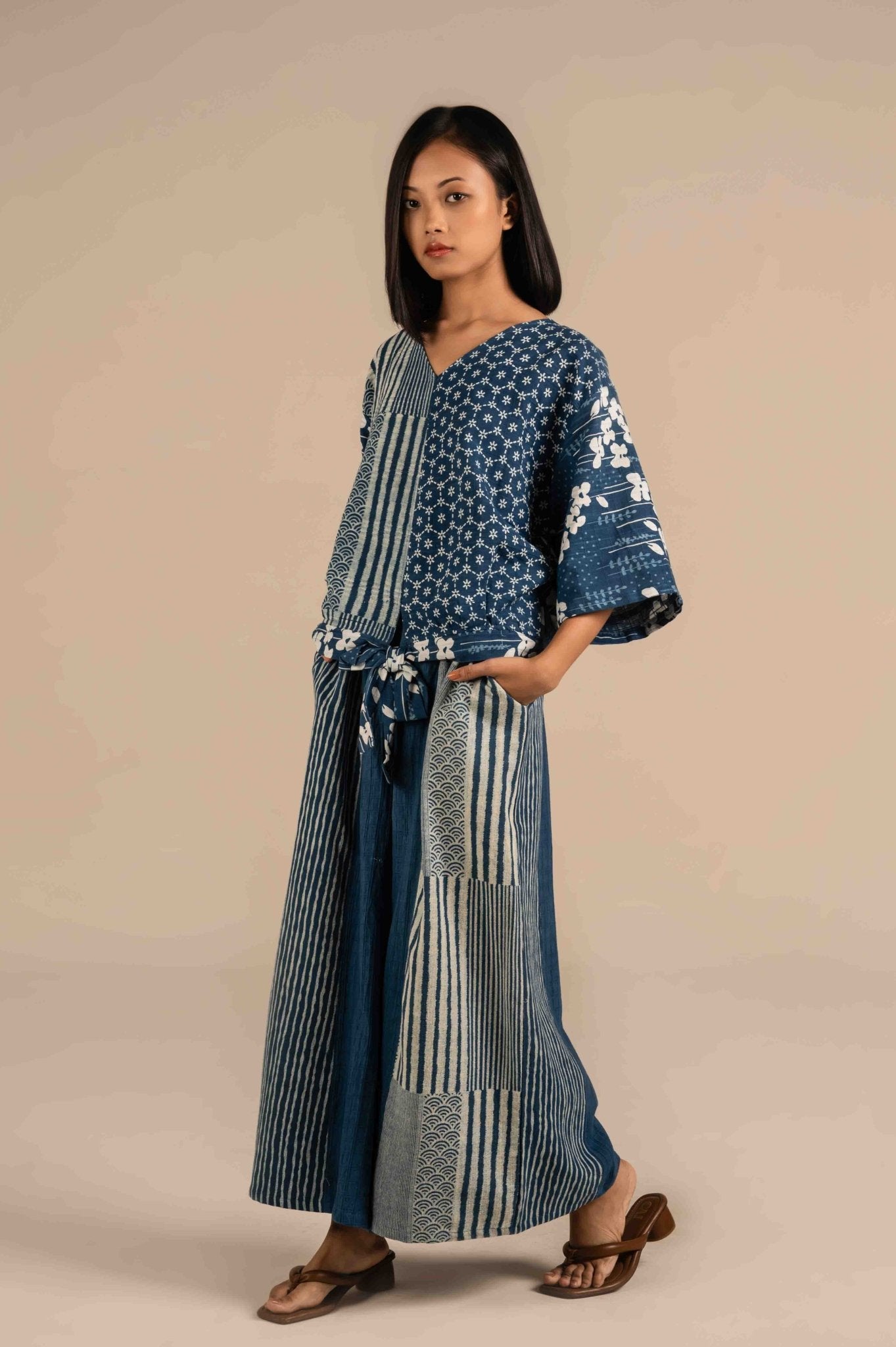 Half sleeves indigo dye top with drawstrings - Meiala Official