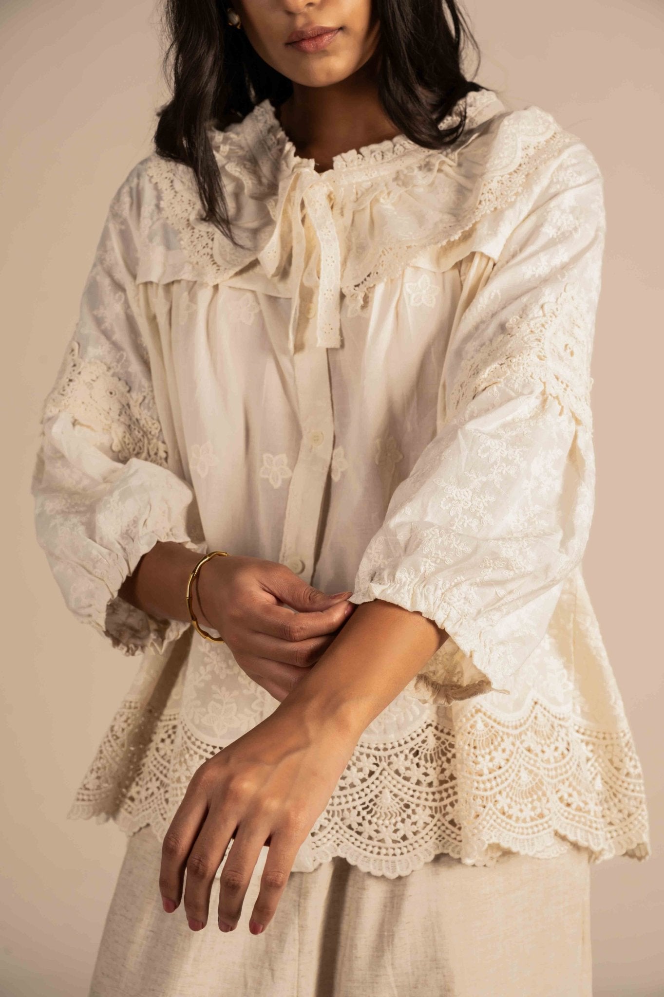 Peter pan shirt with lacing - Meiala Official