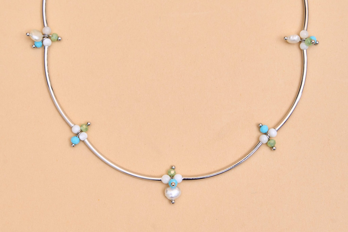 Silver necklace with curved bars and pastel beads. - Meiala Official