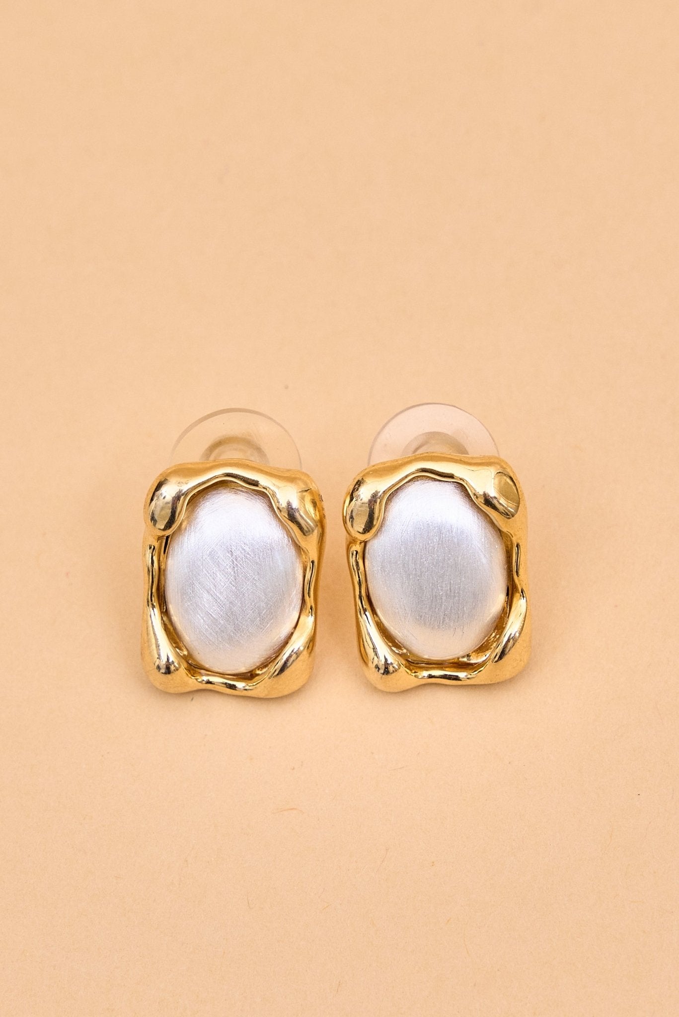 White Stud Earring - Meiala Official