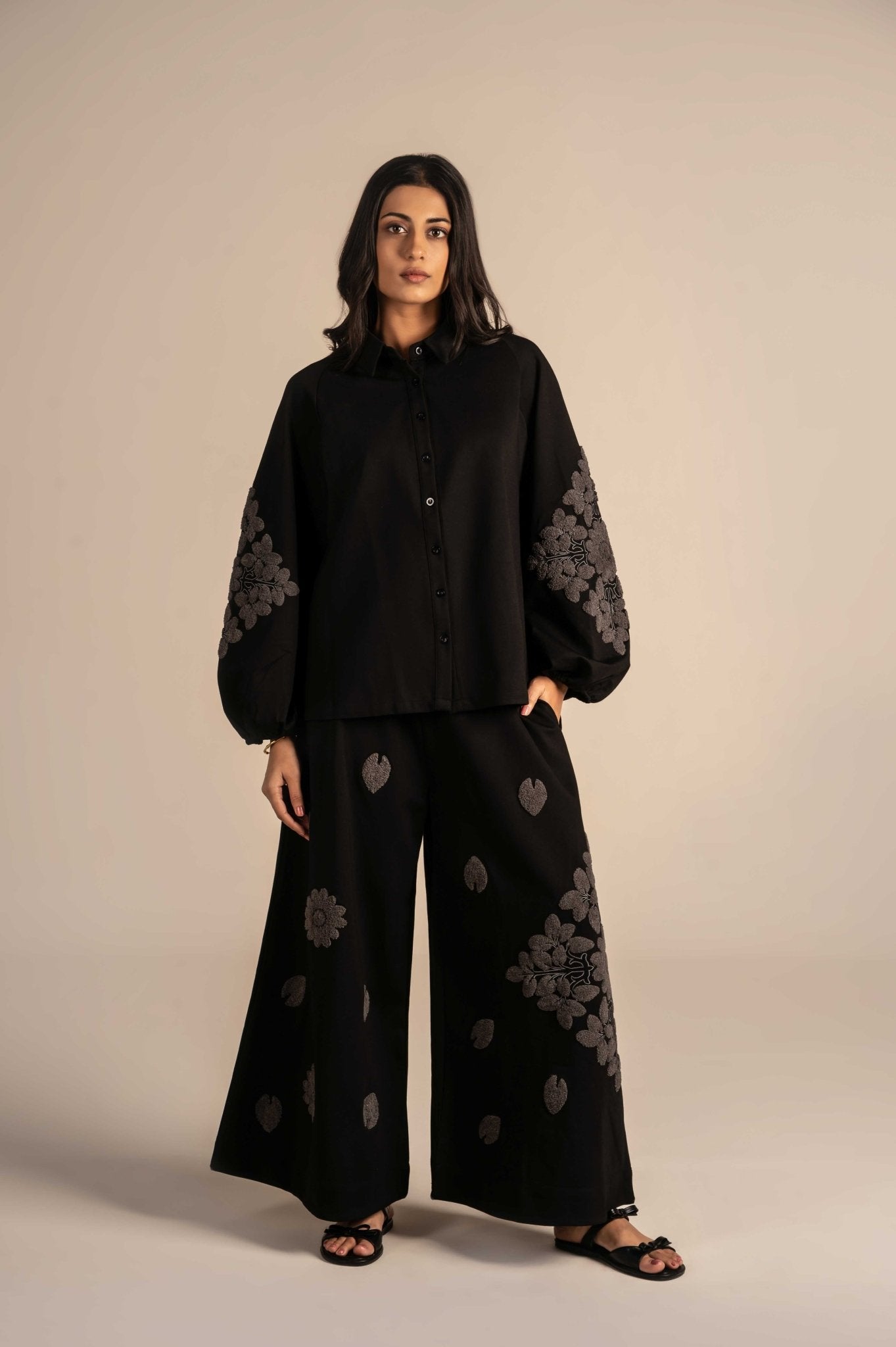 Wide leg pants with floral embroidery - Meiala Official